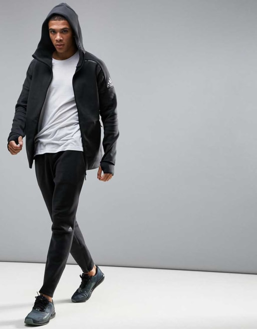 Sort joggingsæt fra adidas