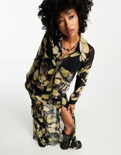 Sæt med gult blomsterprint