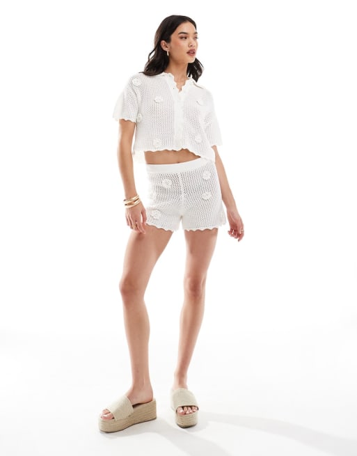 Stradivarius - 3D-gehaakte co-ord set met overhemd en short in wit