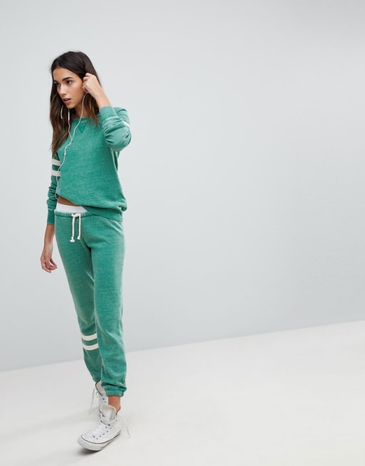 Sudadera y joggers a rayas devoré en verde de Ocean Drive 