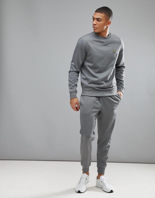 Thompson fleece-joggingsæt i gråmelering fra Lyle & Scott Fitness 