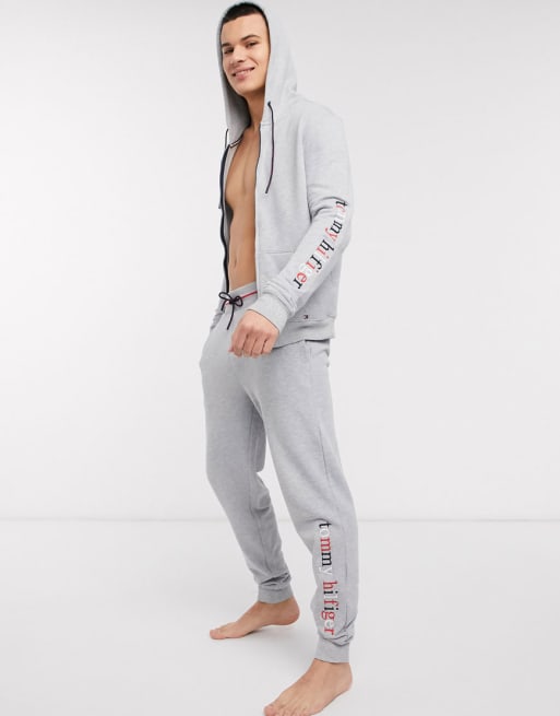 Tommy Hilfiger – Grått mysset med logga