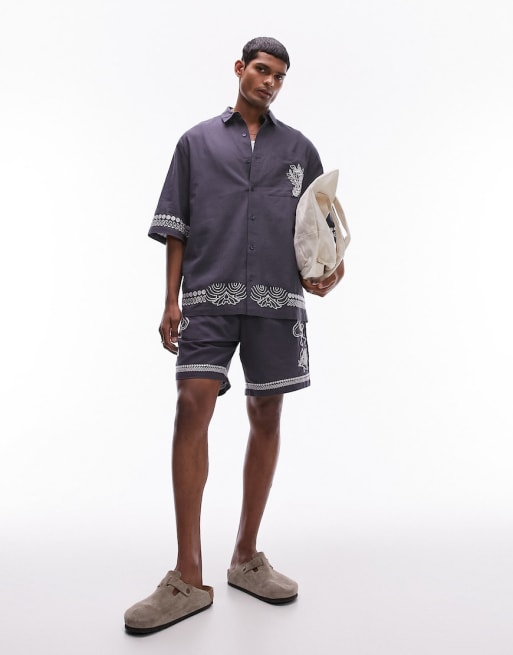 Topman – Besticktes Set aus Hemd und Shorts in Marineblau