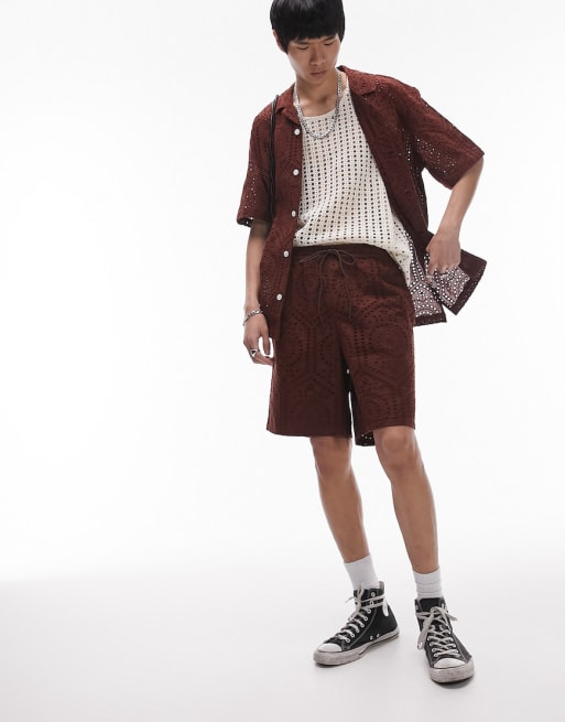 Topman - Co-ord set van short en overhemd met broderie in bruin