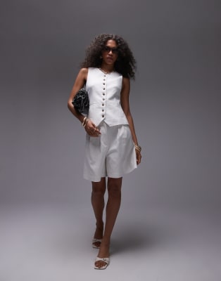 Linen 4