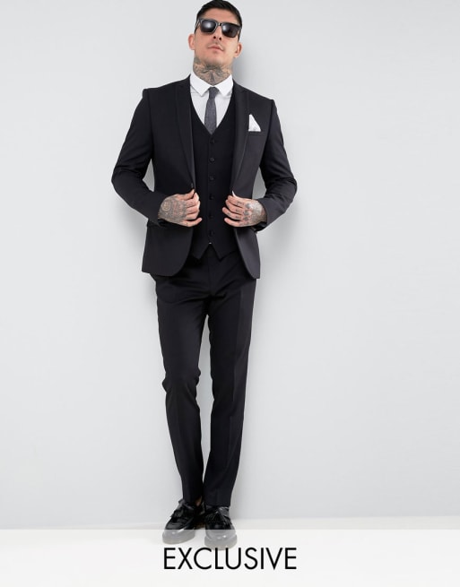 Traje ajustado en negro de Heart & Dagger