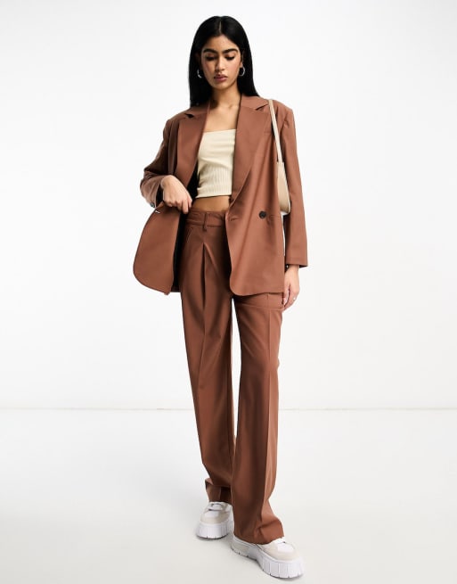 Traje color óxido de americana y pantalones Corin Miro de AllSaints