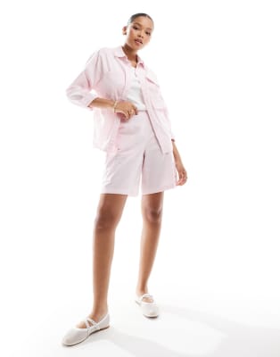 Haut VERO MODA Femme Taille M – Rose, à Paillettes, Avec Bretelles, Col V, Occasion