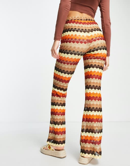 Vila - Coordinato multicolore all'uncinetto con top e pantaloni a fondo ampio