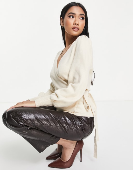 Vila - Ensemble avec top cache-cœur et pantalon de jogging en maille - Crème