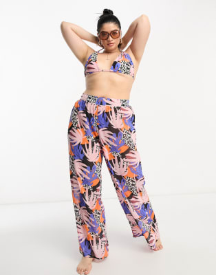 Tropical 4