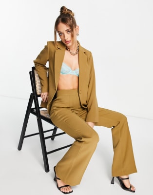 Y.A.S - Elegante co-ord set met blazer en flared broek in roze | ASOS