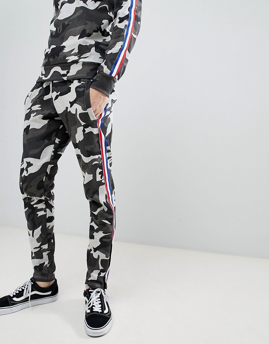 Le Breve Camo Jogger With Taping