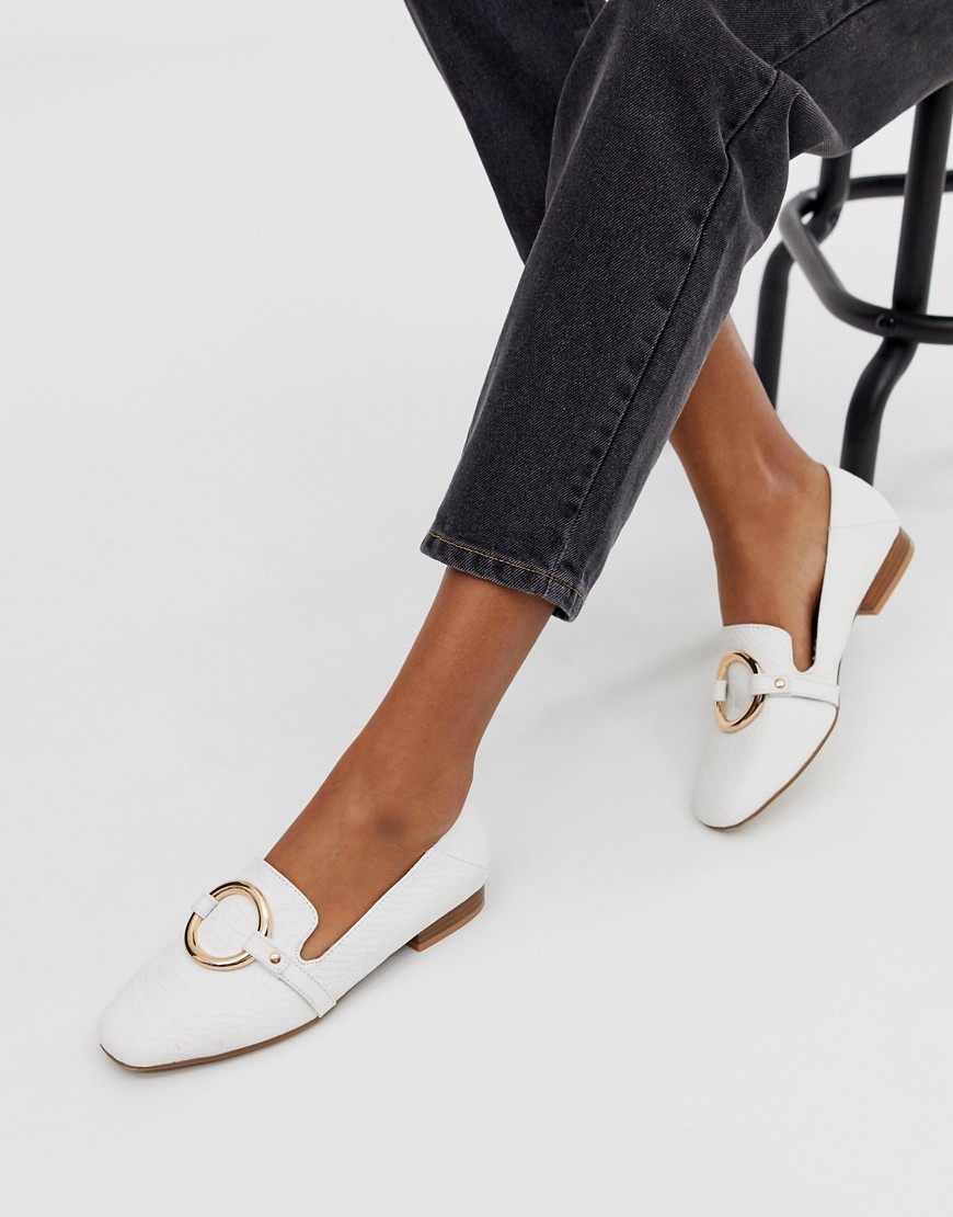 New Look ring detail loafer in white