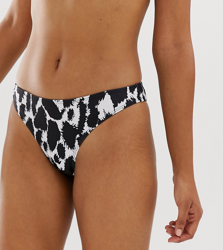 Missguided high leg bikini bottom in animal print