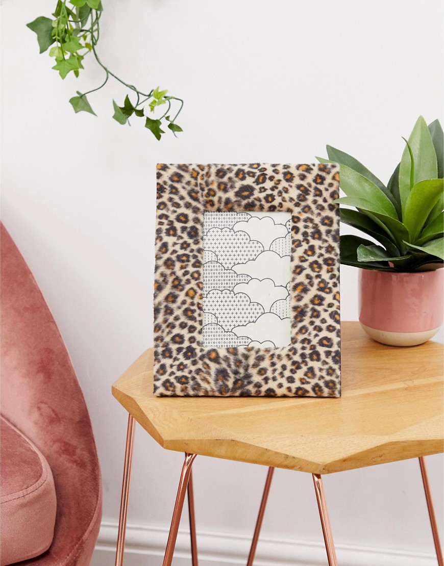 SIL leopard print fur photo frame