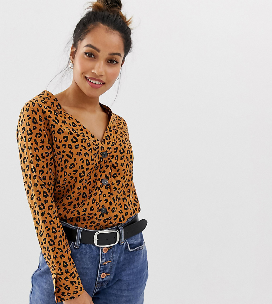 New Look Petite boxy shirt in leopard