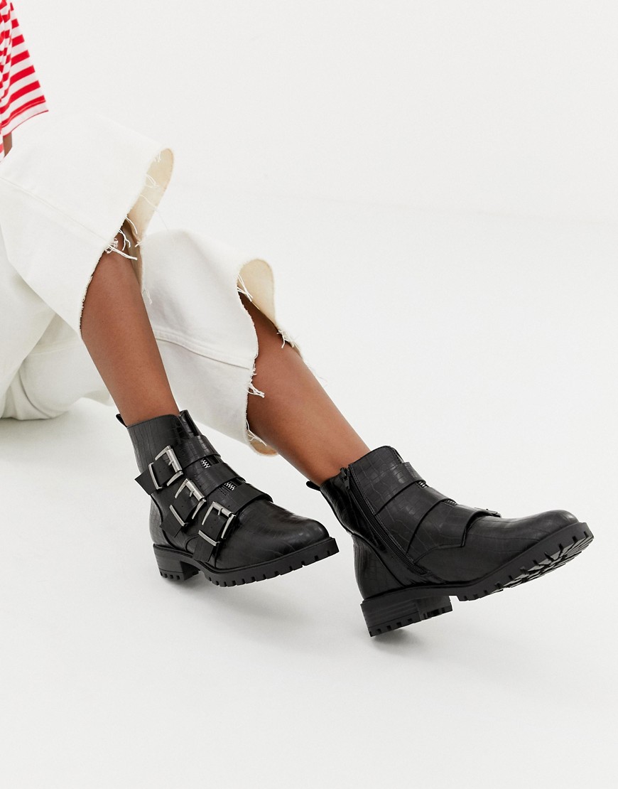 New Look Buckle Chunky Flat Boot 
