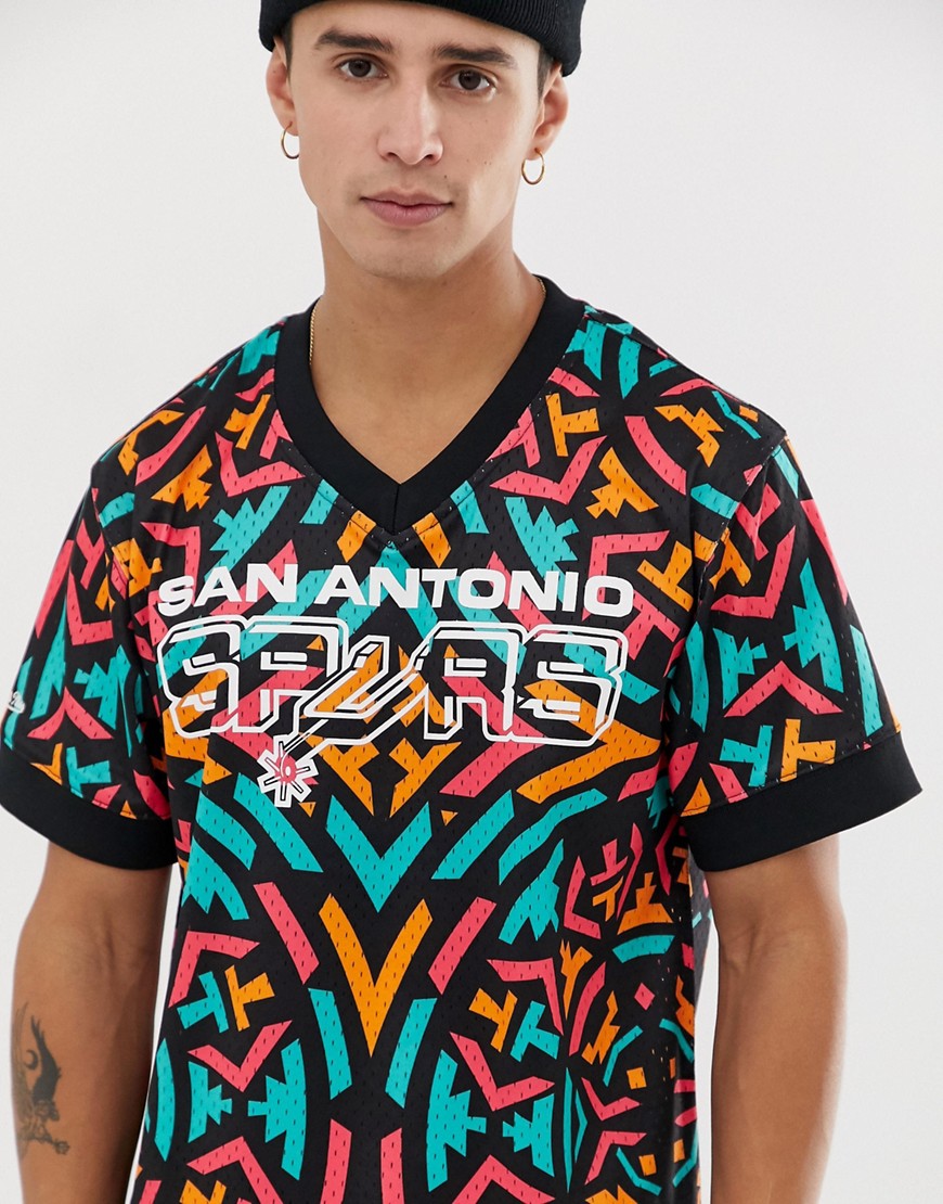 Mitchell & Ness San Antonio Spurs mesh v neck with all over print in black