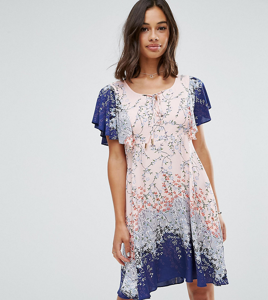 Yumi Petite Frill Sleeve Dress in Blossom Print - Blush
