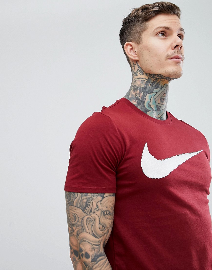 Nike Hangtag Swoosh T-Shirt In Red 707456-678 - Red