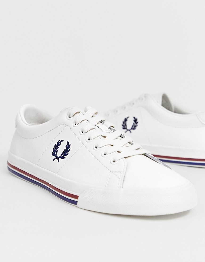 Fred Perry Underpsin leather trainers in off white