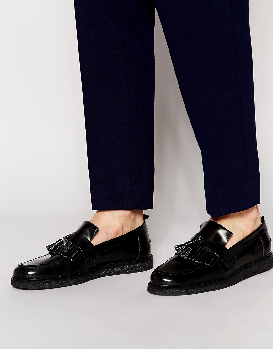 Fred Perry | Fred Perry Laurel Wreath Hawkhurst Leather Loafers at ASOS