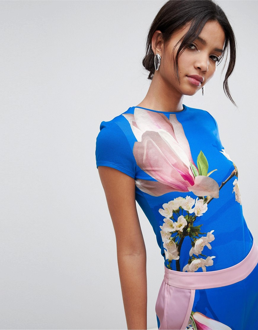 Ted Baker aeesha t-shirt in harmony floral print - Bright blue
