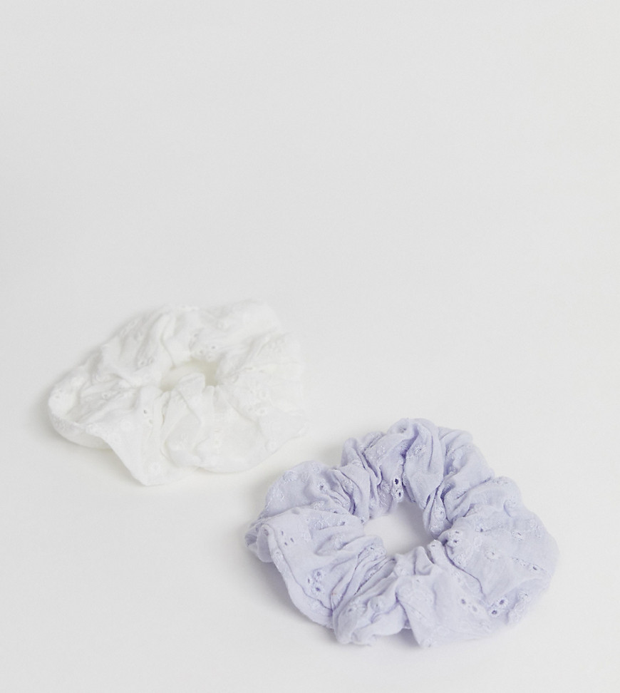 My Accessories London Exclusive broderie anglais scrunchie 2 pack