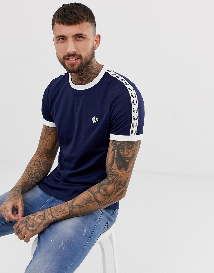 FRED PERRY TAPED RINGER T-SHIRT IN NAVY,M6347 584