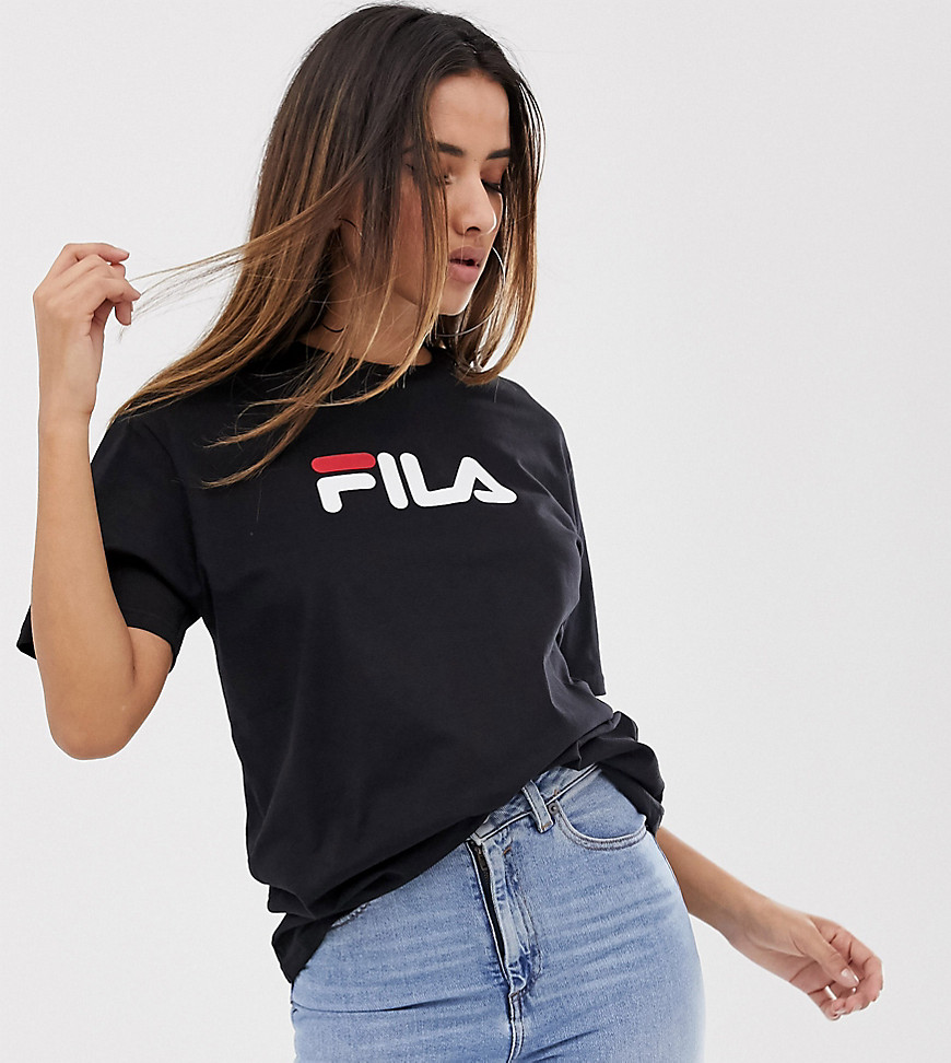 Fila oversized boyfriend t-shirt with chest logo