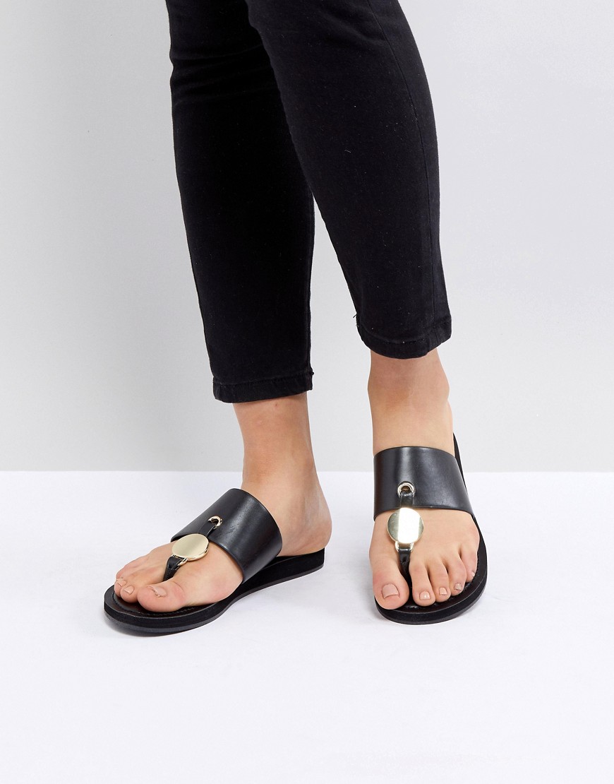 Черные сандалии с Т-образным дизайном ALDO - Черный 