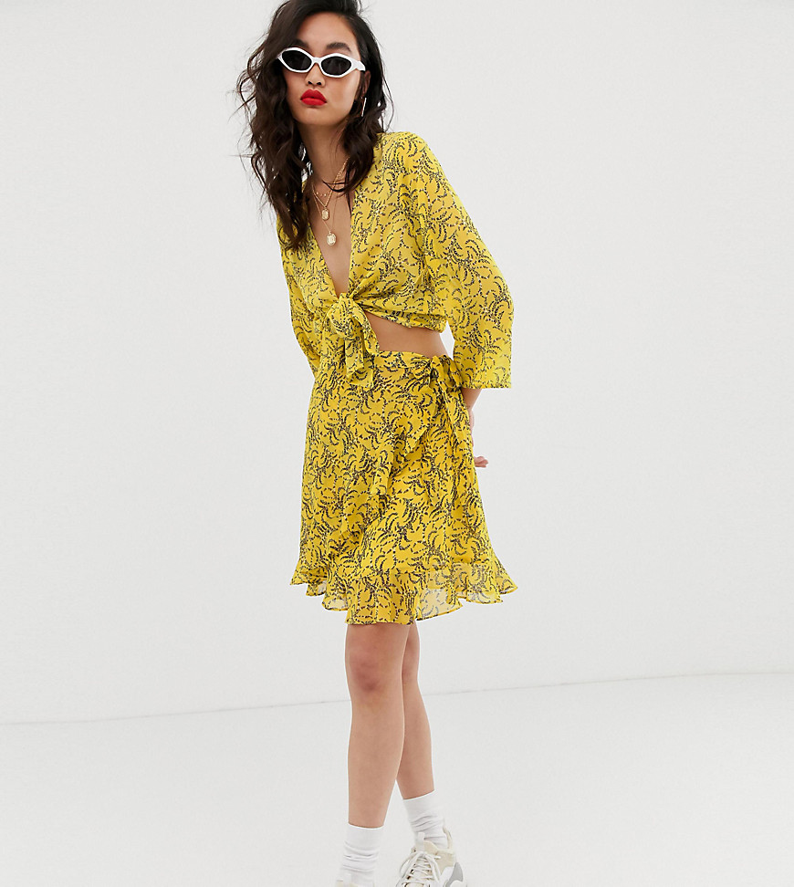 Na-kd floral print mini skirt in yellow