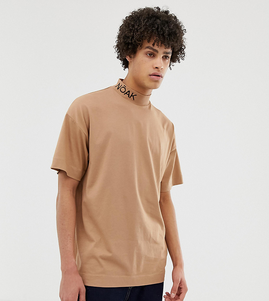 Noak t-shirt with branded high neck