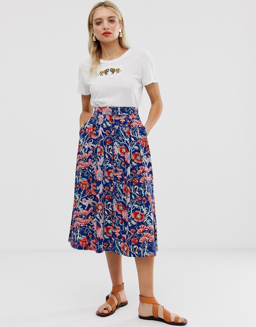 Monki floral print buttoned midi skirt in blue