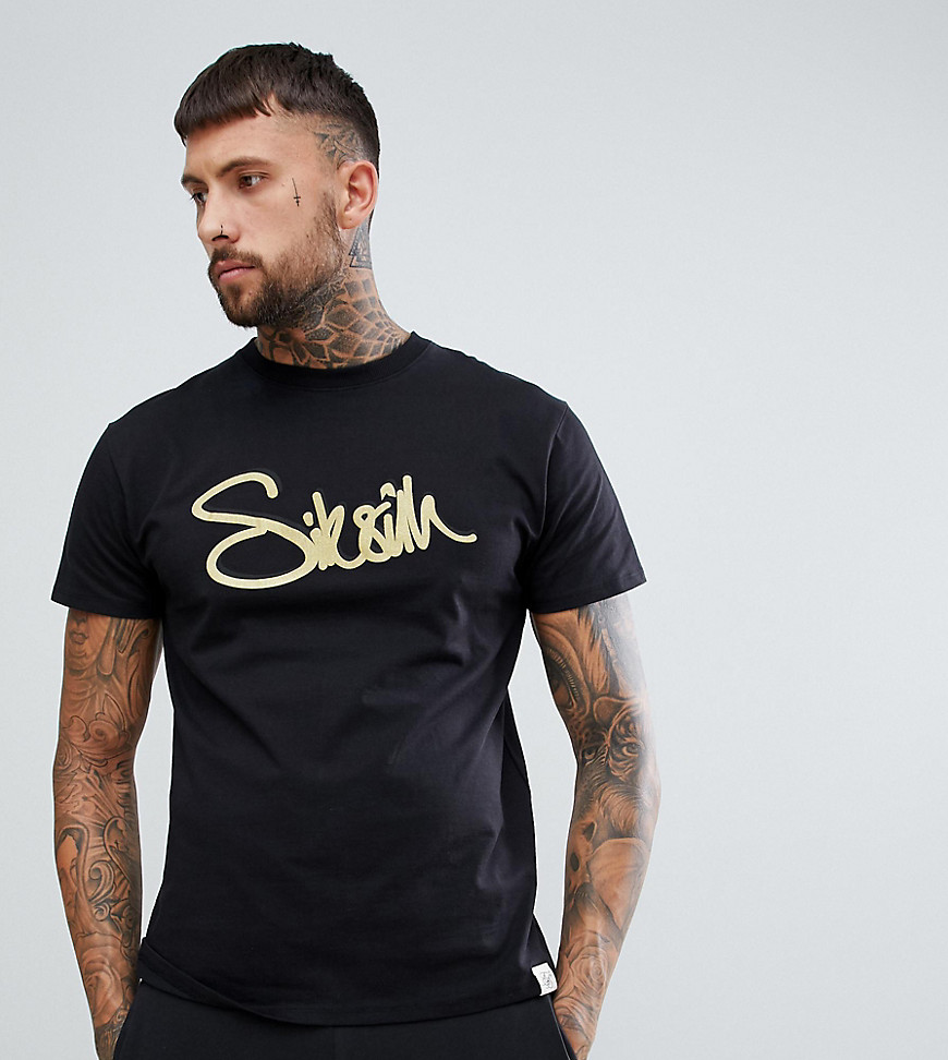 SikSilk t-shirt in black with signature gold logo
