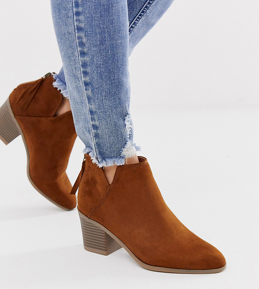 New Look Wide Fit low cut heeled ankle boots in tan