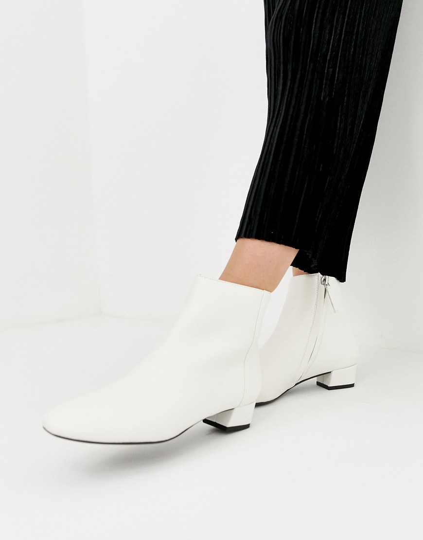 Mango almond toe ankle boots in white
