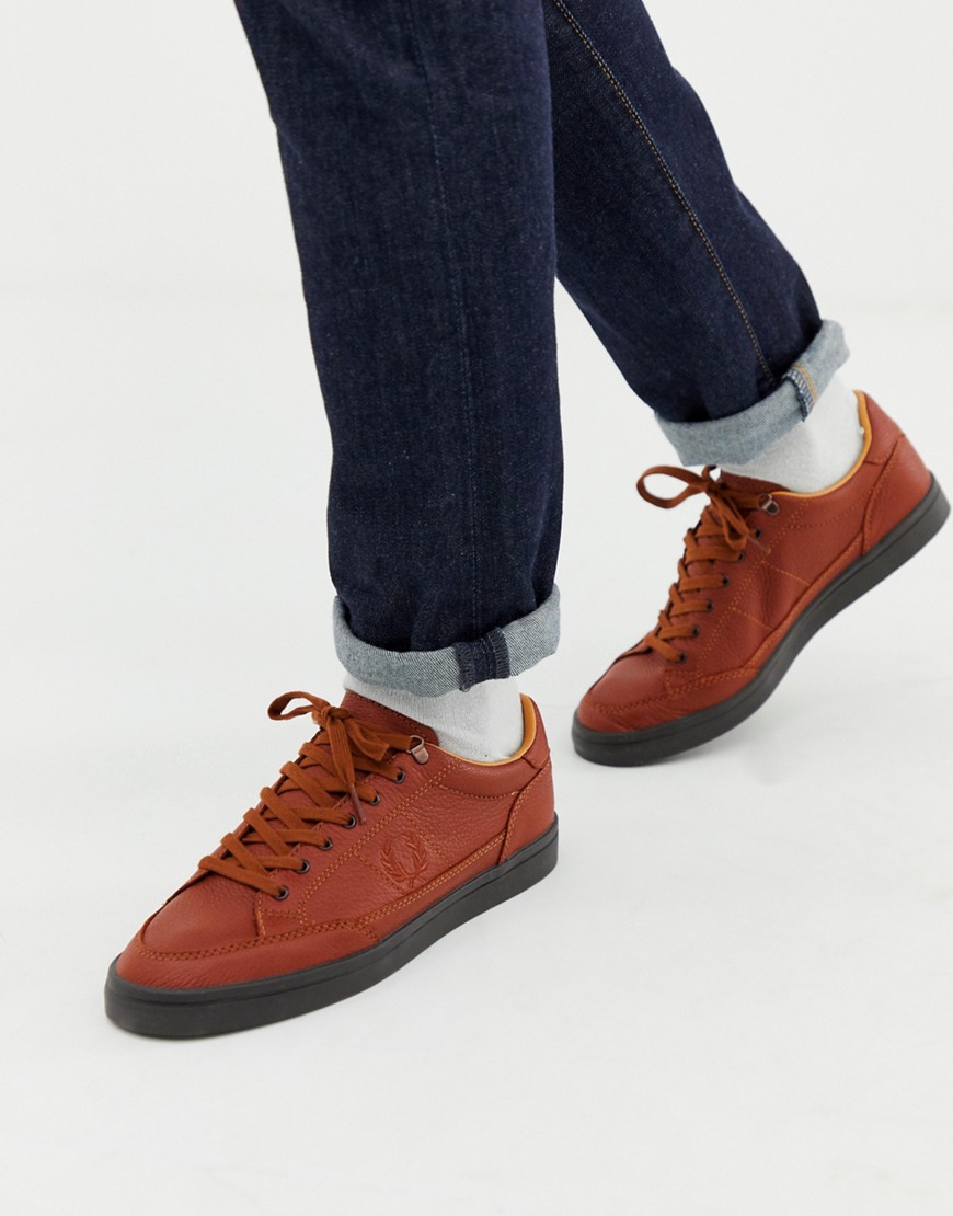 Fred Perry Deuce premium leather trainers in tan - Tan