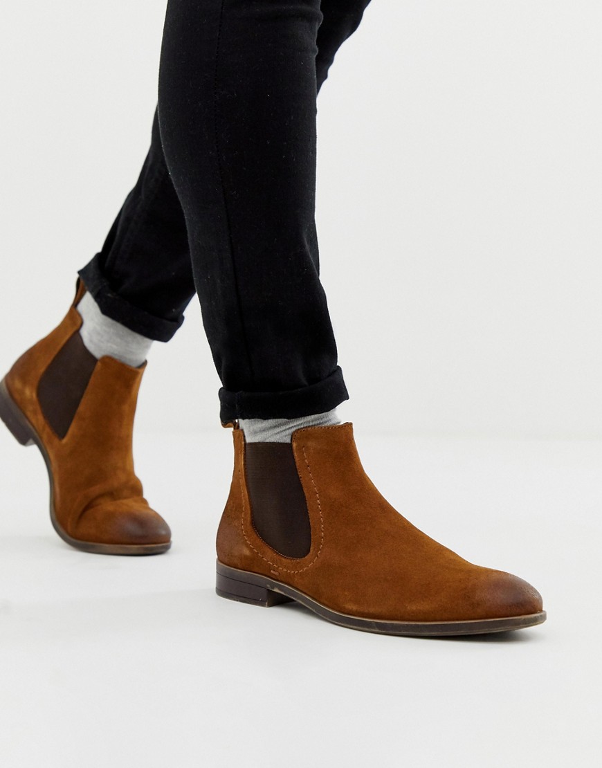 Pier One chelsea boots in tan leather