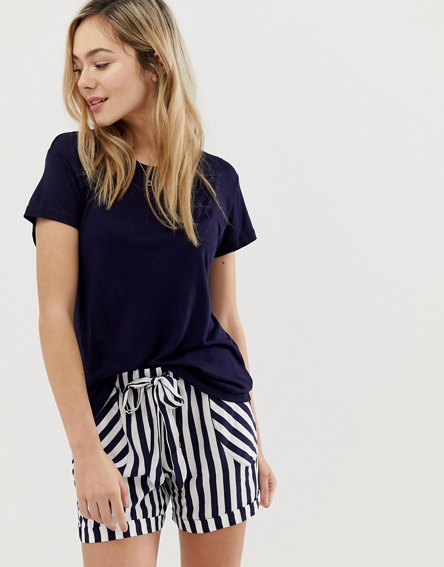 Chelsea Peers pyjama set in stripe short