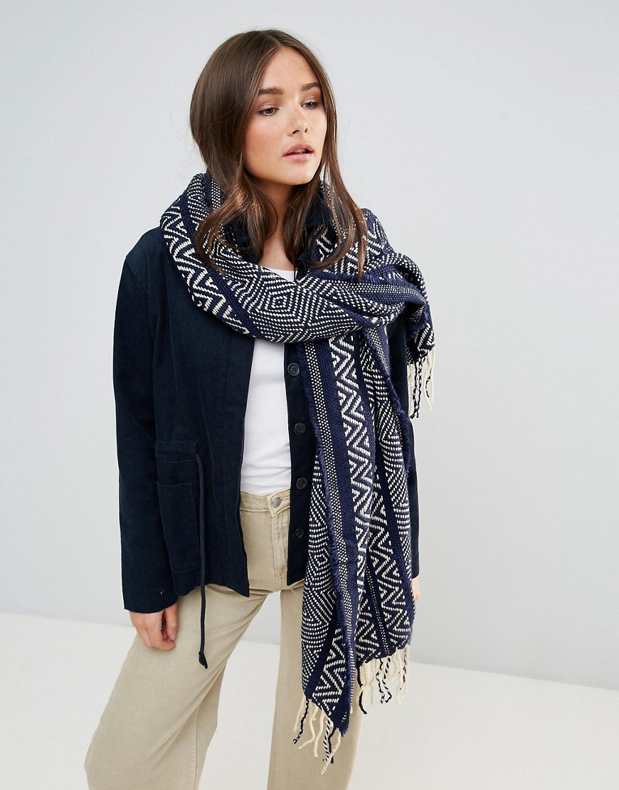 Lavand Oversized Knitted Scarf - Navy cream