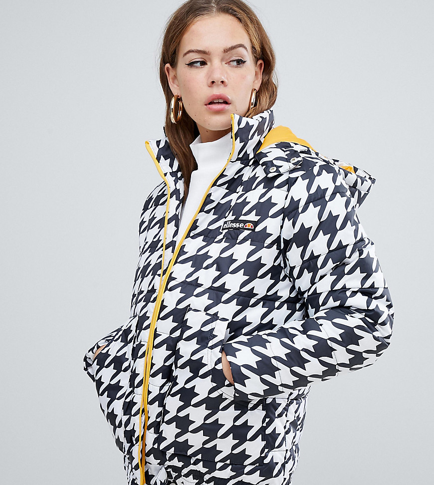 ellesse padded jacket with contrast lining in houndstooth - Black and white
