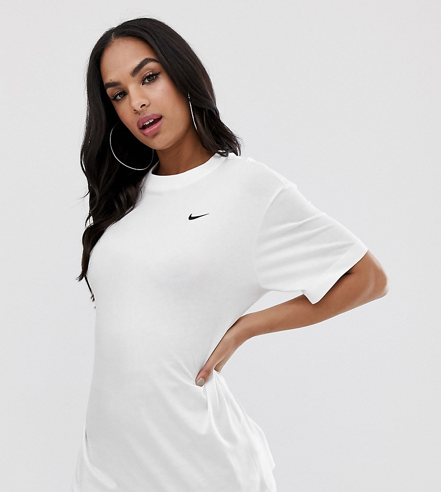 Nike mini swoosh oversized boyfriend t-shirt in white