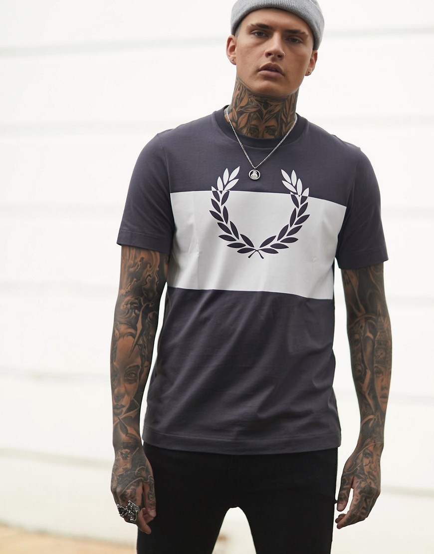 Fred Perry t-shirt with block print in grey
