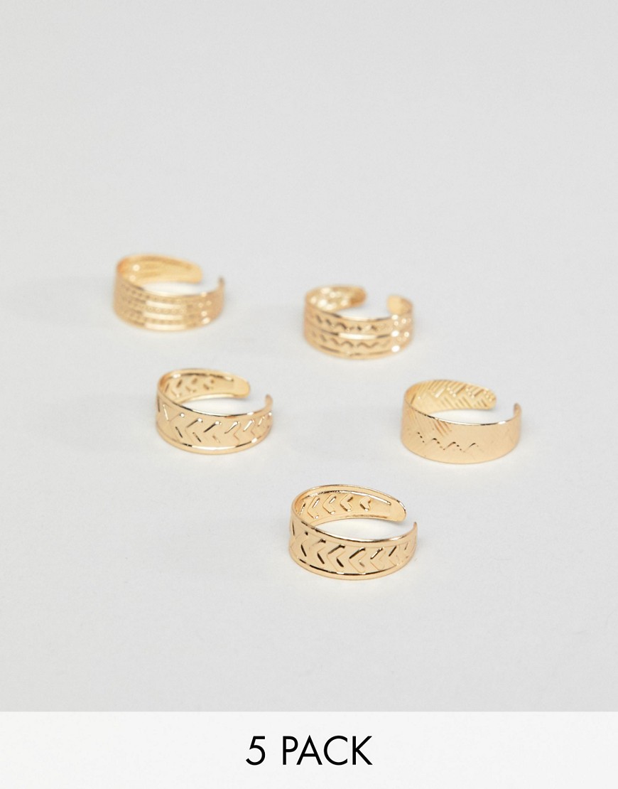ASOS DESIGN pack of 5 toe rings with engraved detail in gold - Gold