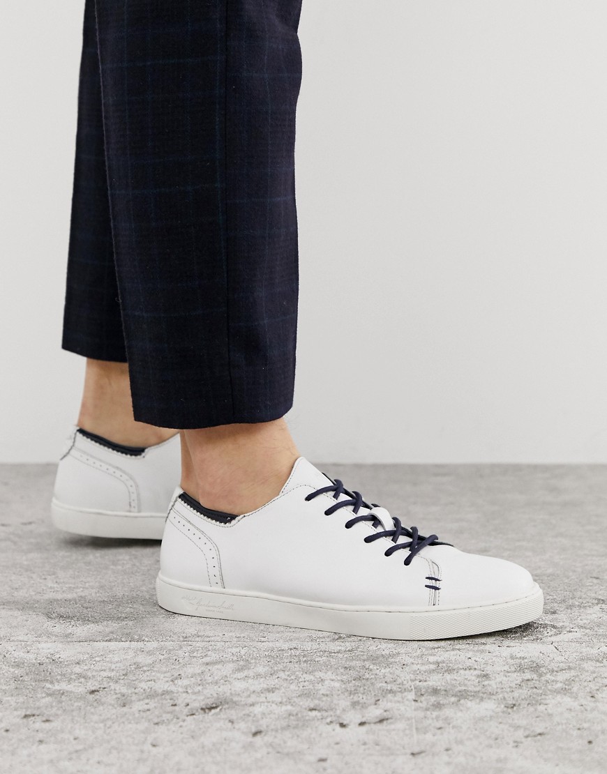 Goodwin Smith leather trainer in white