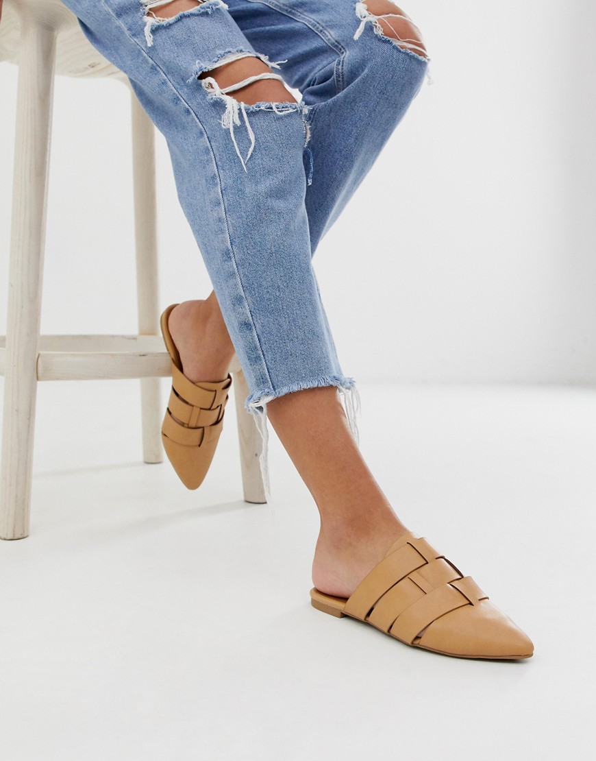Qupid pointed weave mules