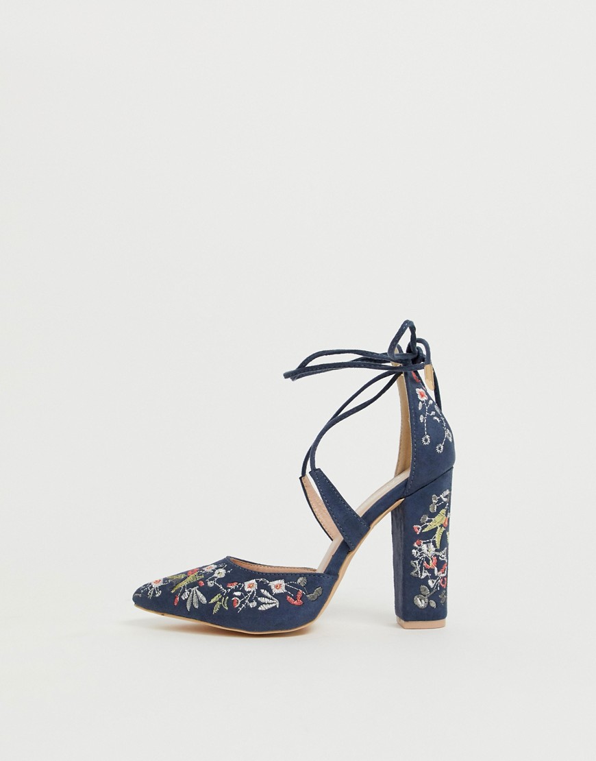 Glamorous lace up pointed heeled shoe
