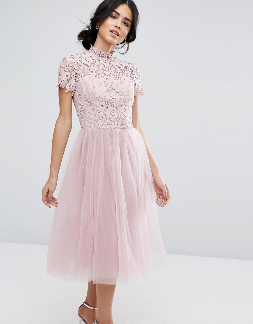 Платье миди с кружевным лифом и тюлевой юбкой Chi Chi London - Розовый 